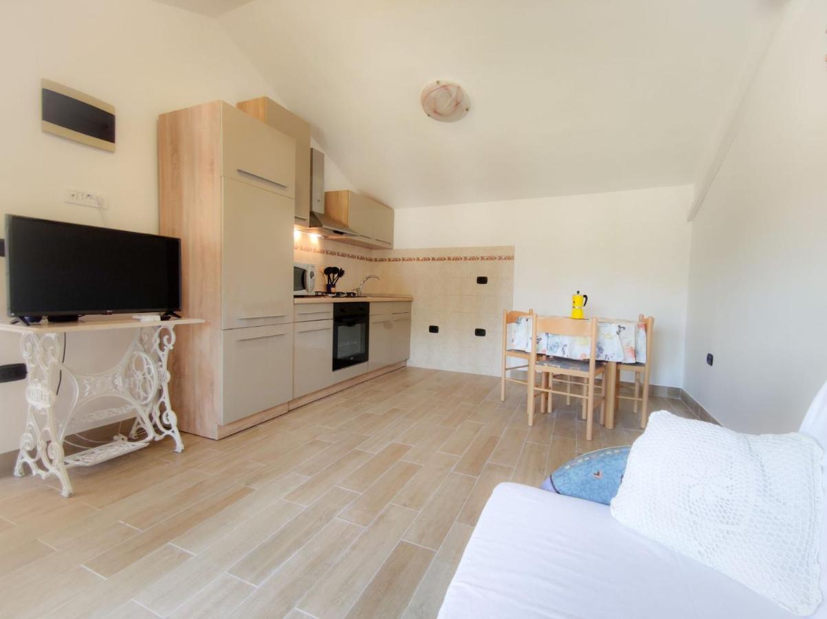 Apartments Morena Rakalj 외부 사진